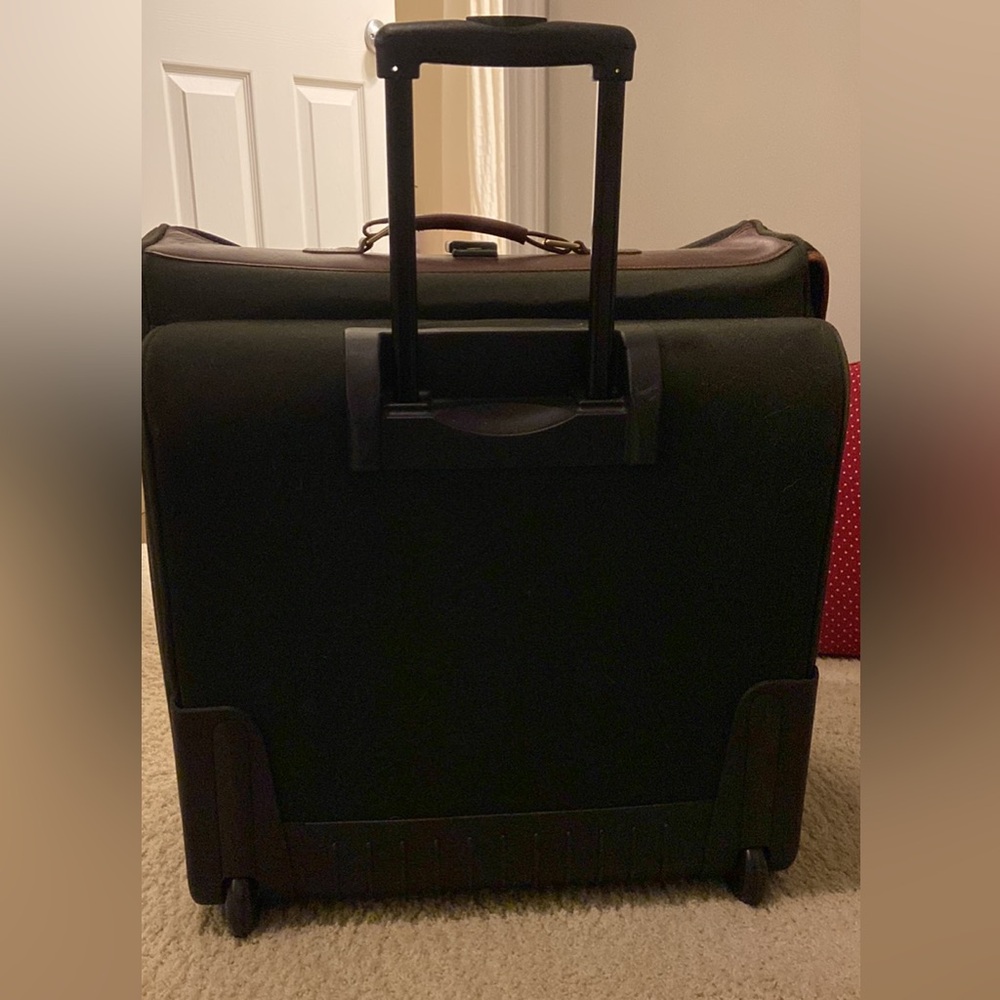 Large Rolling ORVIS Checked Baggage Suitcase Travel Green canvas leather